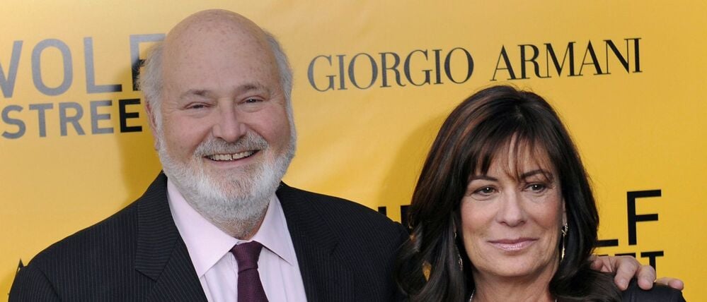  Der US-Regisseur Rob Reiner und seine Frau Michele Singer posieren für Fotos während der US-Premiere von „The Wolf of Wall Street“ im Ziegfeld Theater in New York. 