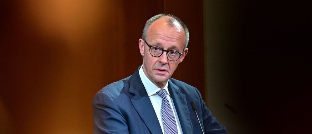 Bundeskanzler Friedrich Merz (CDU) spricht während des Deutsch-ukrainischen Wirtschaftsforums.