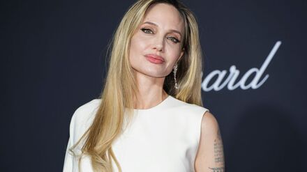 Angelina Jolie spielt in „Couture“ eine an Brustkrebs erkrankte Filmemacherin. (Archivbild)