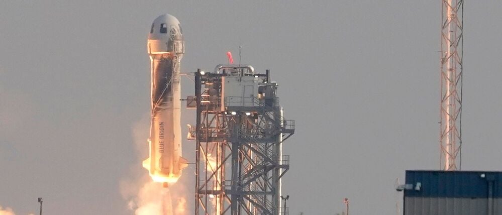 Die „New Shepard“-Rakete von Blue Origin startet vom US-Bundesstaat Texas aus ihren Kurz-Ausflug ins Weltall (Symbolbild).