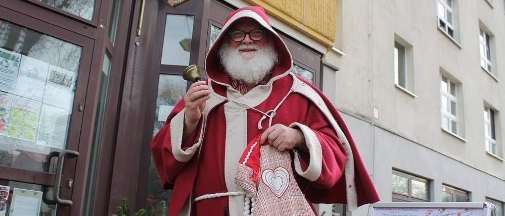 Michael Rosensky ist seit 15 Jahren als Weihnachtsmann in Hellersdorf unterwegs.