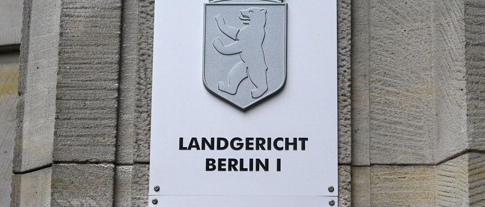 Ein ehemaliger Fußball-Jugendtrainer steht wegen Kindesmissbrauchs vor Gericht. Zwei Fälle gab der 28-Jährige zu. (Symbolfoto)