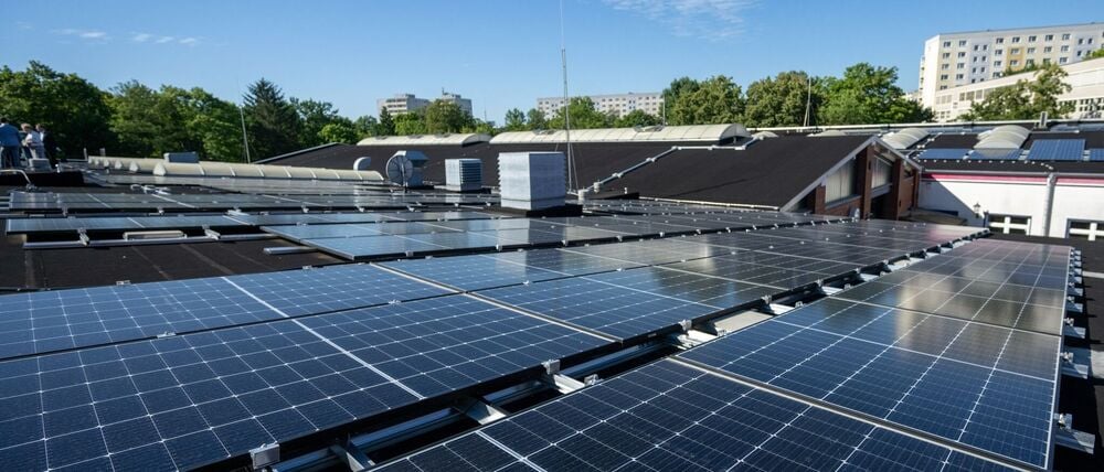 Der Anteil der Solarenergie in Berlin soll bis 2025 auf ein Viertel steigen. (Archivbild)