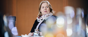 Arbeitsministerin Bärbel Bas (SPD) bei einer Sitzung des Bundeskabinetts im Bundeskanzleramt.