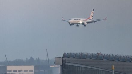 Die Chartermaschine mit den geflüchteten Afghaninnen und Afghanen an Bord landete am Morgen am Flughafen Berlin Brandenburg.