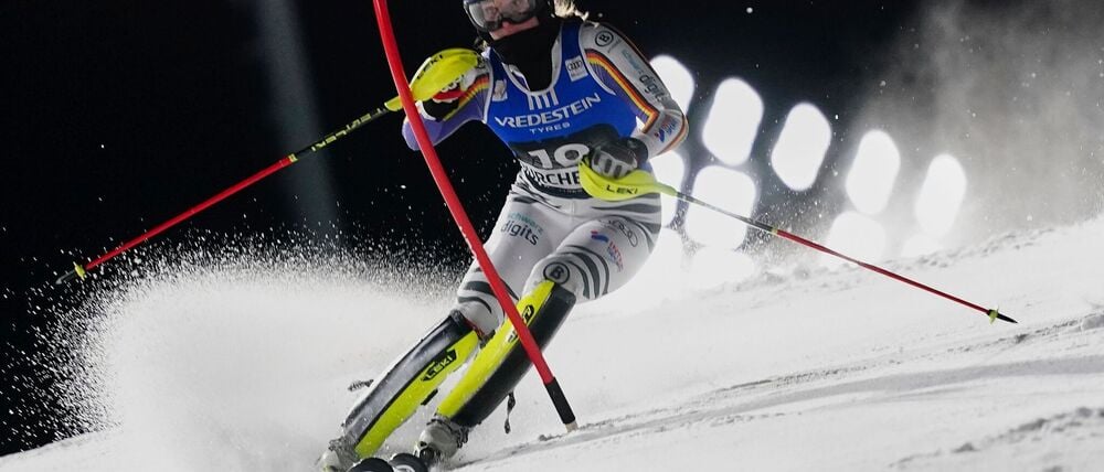 Emma Aicher war nach ihrem Abfahrtssieg von St. Moritz auch im Slalom von Courchevel bestens aufgelegt.