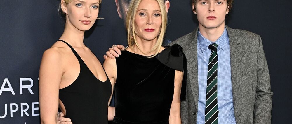 Teenager wollen nicht alles sehen: Gwyneth Paltrow (Mitte) mit Tochter Apple und Sohn Moses. (Archivbild)
