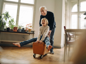 Das Interesse von Senioren, ihre Immobilie teils oder ganz zu Geld zu machen, ist groß.