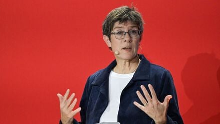 Annegret Kramp-Karrenbauer hatte sich zuletzt aus der Politik zurückgezogen.