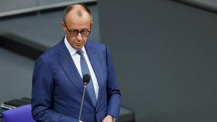 Der deutsche Bundeskanzler Friedrich Merz während einer Fragestunde im Bundestag.