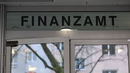 In Berlin gibt es rund zwei Dutzend Finanzämter. (Archivbild)