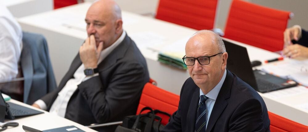 Der Brandenburger Landtag hat mehrheitlich für ein Gesetz zum Zukunftspaket der Landesregierung mit Bundesmitteln für die Infrastruktur gestimmt (Archivbild). 