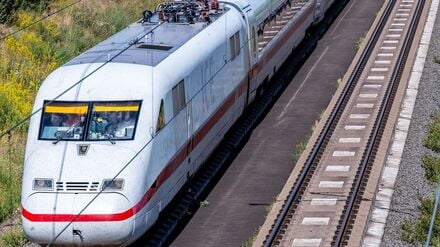 Auch die Deutsche Bahn testet den Siemens-Hochgeschwindigkeitszug  Velaro Novo. (Archiv)
