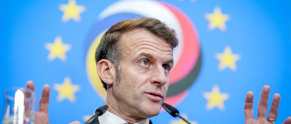 Macron will, dass Fake-Konten schneller aus sozialen Netzwerken entfernt werden (Archivbild).