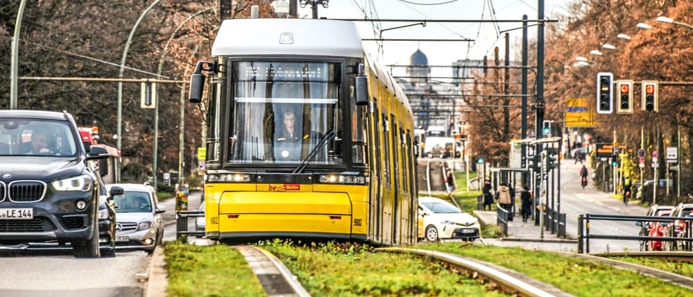 Eine 5,5 Kilometer lange Straßenbahn-Neubaustrecke soll das Stadtquartier Pankower Tor anbinden.