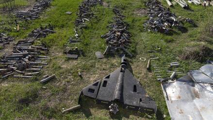 Die iranische Shahed-Drohne wird inzwischen in Russland unter dem Namen Geran-2 weiterentwickelt. Russische Firmen und staatliche Stellen beschaffen dafür auch Teile im Ausland.