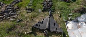 Die iranische Shahed-Drohne wird inzwischen in Russland unter dem Namen Geran-2 weiterentwickelt. Russische Firmen und staatliche Stellen beschaffen dafür auch Teile im Ausland.