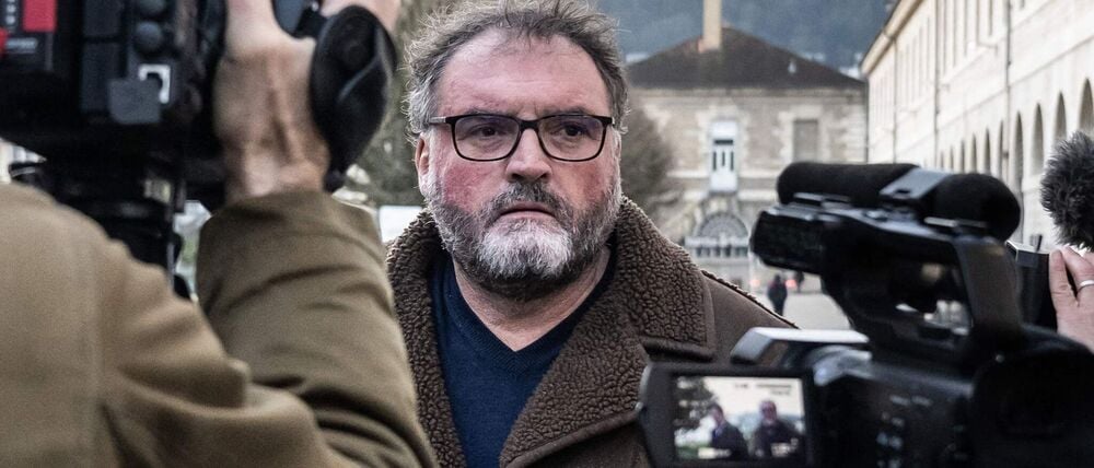 Der Mann selbst hat die Vorwürfe zurückgewiesen.