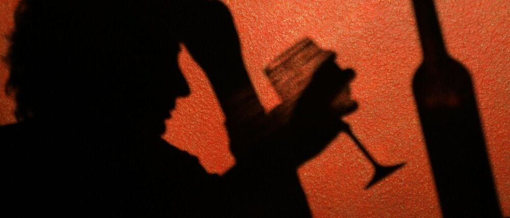 Für Suchtkranke können die Feiertage eine Herausforderung darstellen. (Symbolbild)