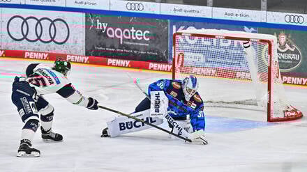 Die Eisbären waren offensiv in Ingolstadt gut dabei, wackelten dafür hinten aber gewaltig.