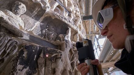 Etwa 40 Jahre ist die letzte Restaurierung der Säule her.