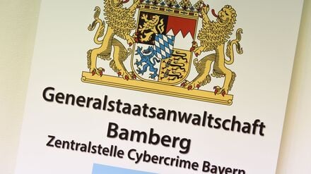 Die Bamberger Zentralstelle Cybercrime ist kriminellen Machenschaften beim Autoverkauf auf die Spur gekommen. (Symbolbild)