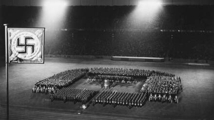 Eine Militärkapelle im Olympiastadion während der Sommerspiele.