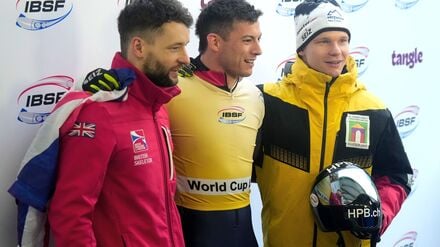 Felix Keisinger (r) belegte erstmals in die Saison einen Podestplatz.