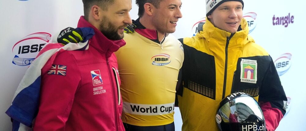 Felix Keisinger (r) belegte erstmals in die Saison einen Podestplatz.