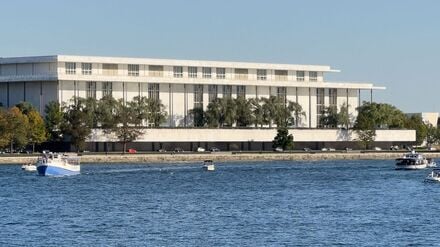Das Kennedy Center in Washington ist das nationale Kulturzentrum. Donald Trump möchte es nun in ein Denkmal für sich umwandeln.