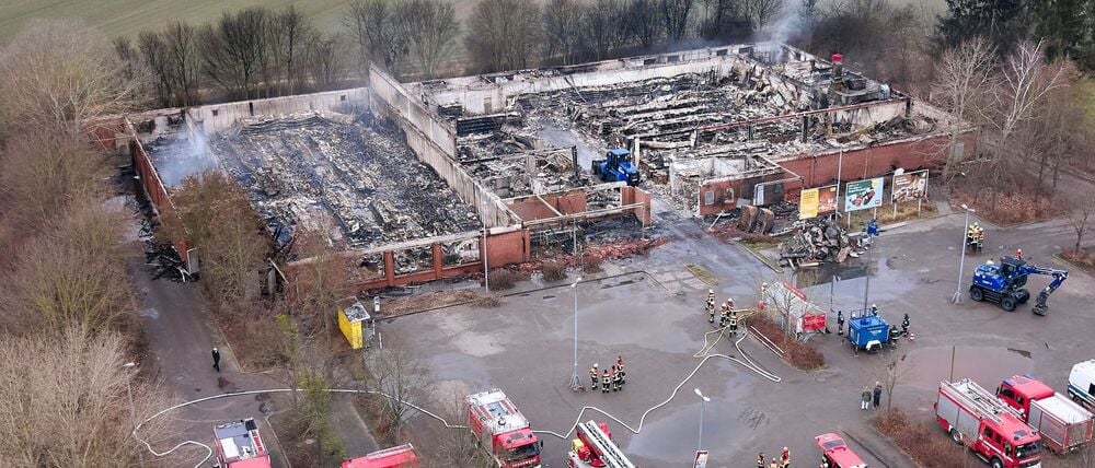 In Zehdenick ist ein Supermarktkomplex abgebrannt.