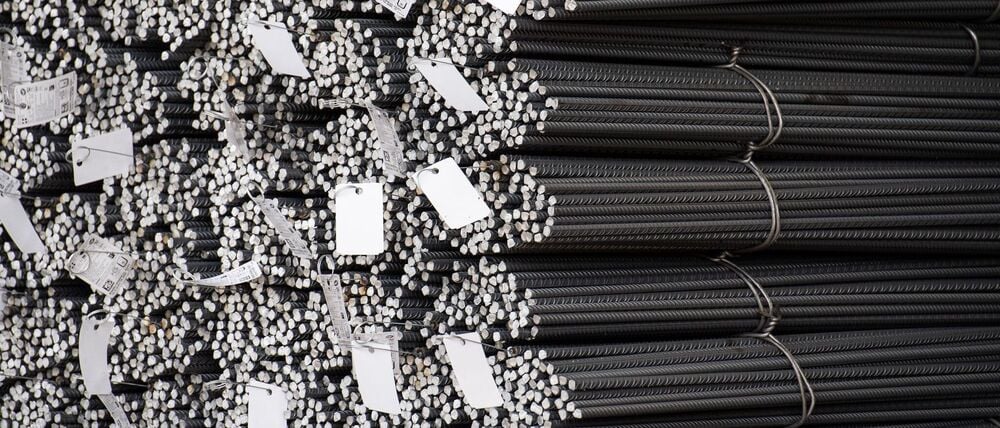 Die Hennigsdorfer Elektrostahlwerke GmbH nimmt nach rund einem Jahr Kurzarbeit die Produktion wieder auf. (Archivbild)