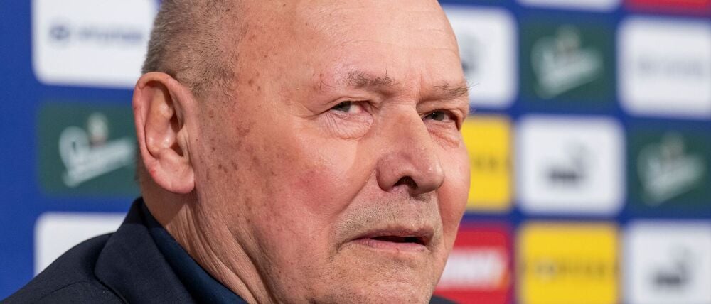 Der neue tschechische Fußball-Nationaltrainer Miroslav Koubek auf einer Pressekonferenz des Fußballverbands FACR in Prag