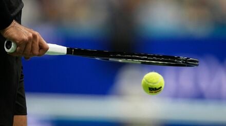 Im Tennis gibt es eine lange Sperre gegen einen chinesischen Spieler. (Archivbild)