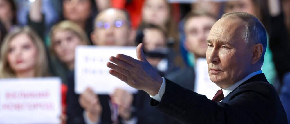 Russlands Präsident Wladimir Putin beantwortet Fragen von Bürgern.