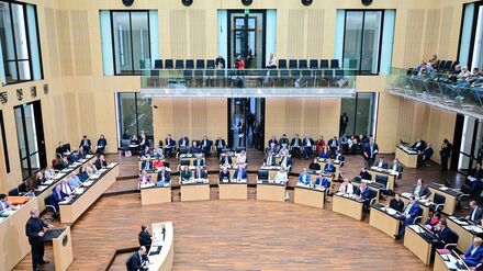 Die Länderkammer stimmte zu, obwohl Länder und Kommunen die Hälfte der Kosten tragen müssen. 