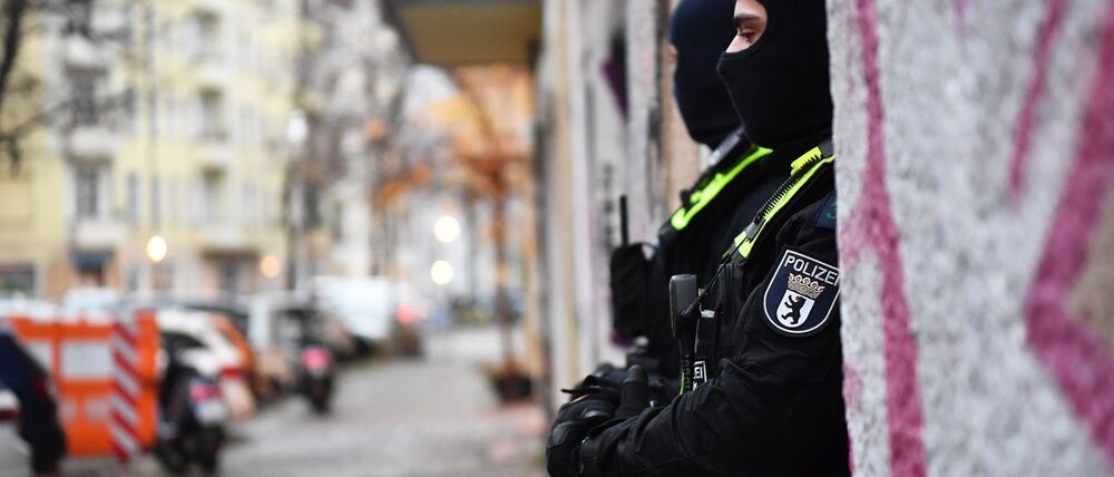 In Zusammenhang mit der Verbotsverfügung gab es damals Razzien in mehreren Bundesländern. (Archivfoto)