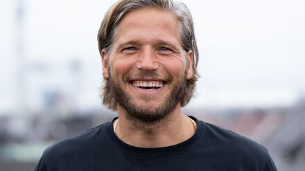 Schauspieler Sebastian Ströbel hat einen Weihnachtsbrauch. (Archivbild)