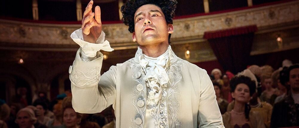 Will Sharpe als Wolfgang Amadeus Mozart in der Miniserie „Amadeus“. (Handout)