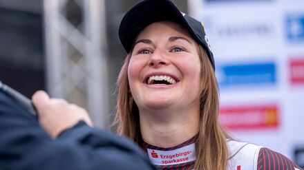 Julia Taubitz hatte nach ihrem 20. Einzel-Weltcup-Sieg gut lachen.