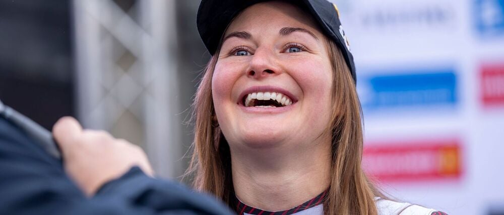 Julia Taubitz hatte nach ihrem 20. Einzel-Weltcup-Sieg gut lachen.
