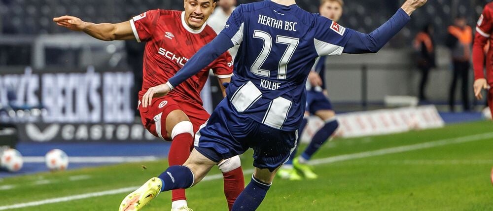 Herthas Niklas Kolbe dürfte den Rückrundenauftakt verpassen.