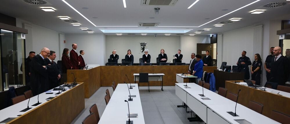 Richterin Doris Husch (M) führt den Vorsitz im Kammergerichts-Prozess gegen insgesamt vier mutmaßliche Mitglieder der radikal-islamistischen Hamas.