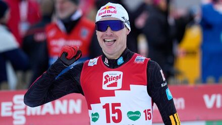 Vinzenz Geiger hat den deutschen Kombinierern den ersten Saisonsieg beschert.