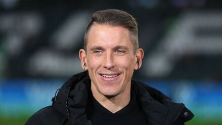 Daniel Bauer freut sich über seine Beförderung beim VfL Wolfsburg.