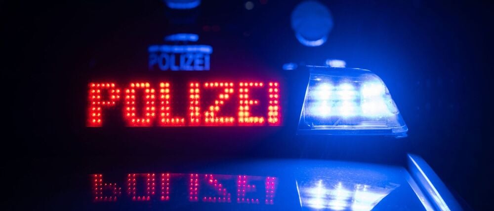 Auf dem Weihnachtsmarkt in Oldenburg läuft ein Polizei-Einsatz. (Symbolbild)