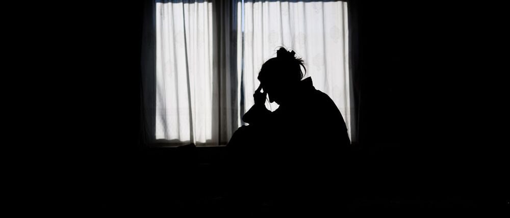 Einsamkeit ist ein häufiger Anlass für Anrufe bei der Telefonseelsorge. (Symbolbild)