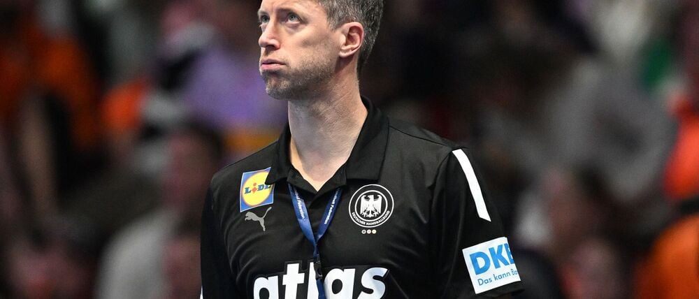 Die Zukunft von Bundestrainer Markus Gaugisch ist nach dem WM-Silber für die DHB-Handballerinnen noch ungeklärt.