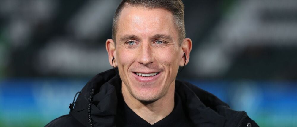 Daniel Bauer freut sich über seine Beförderung beim VfL Wolfsburg.