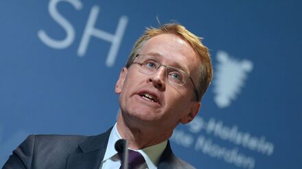 CDU-Ministerpräsident Daniel Günther will eine über den Bundesrat eine Zuckersteuer durchsetzen. (Archivbild)